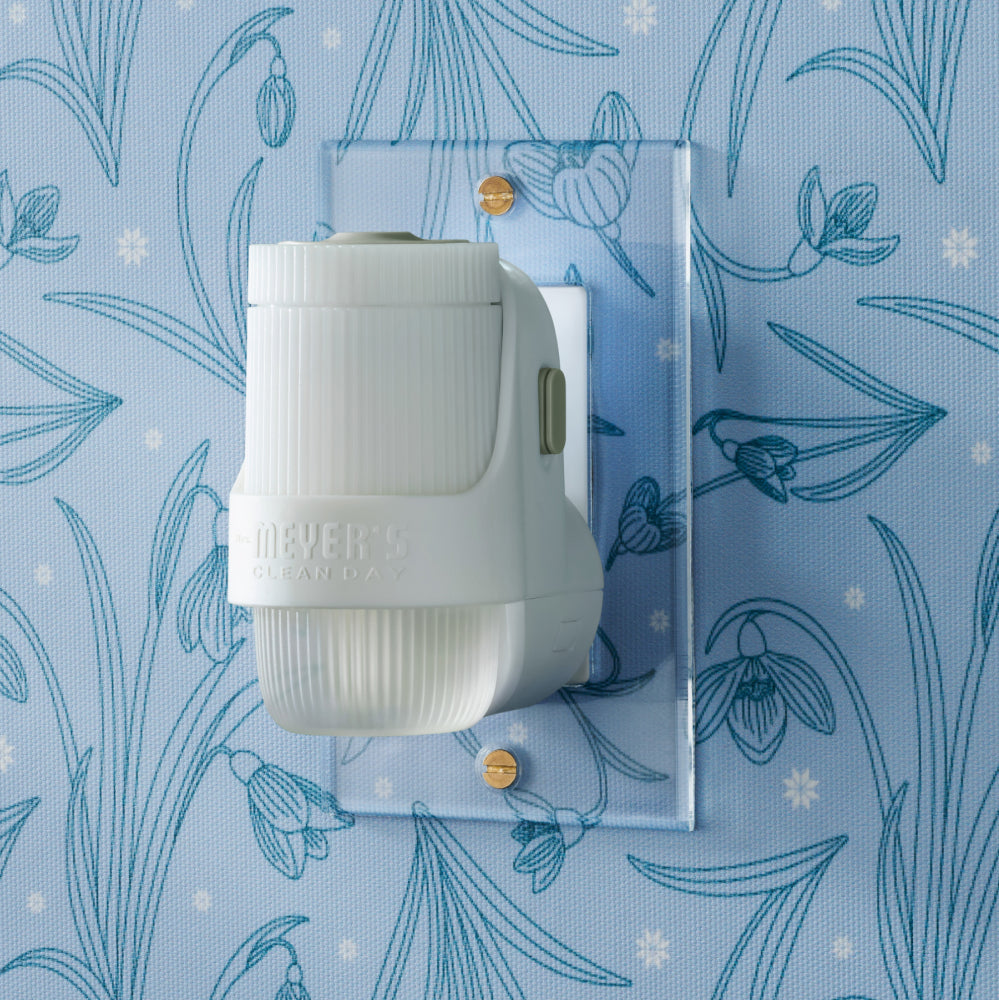 Snowdrop Plug In Scented Oil Warmer With Refill - Home Care